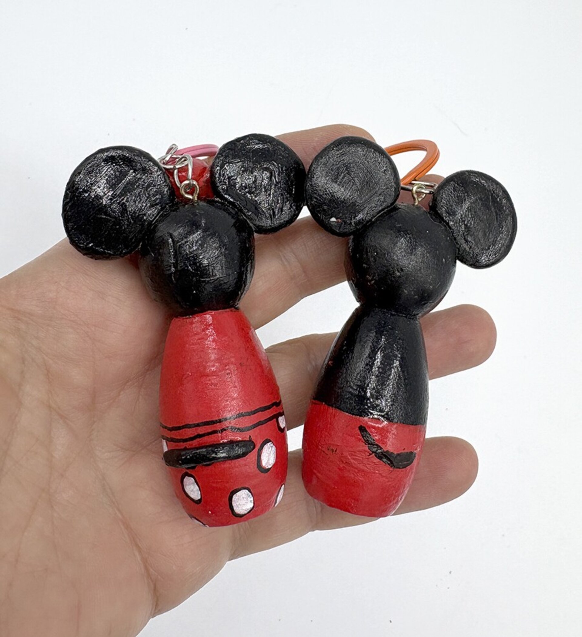 Llavero Mickey y Minnie de Madera Pintado a Mano - 4
