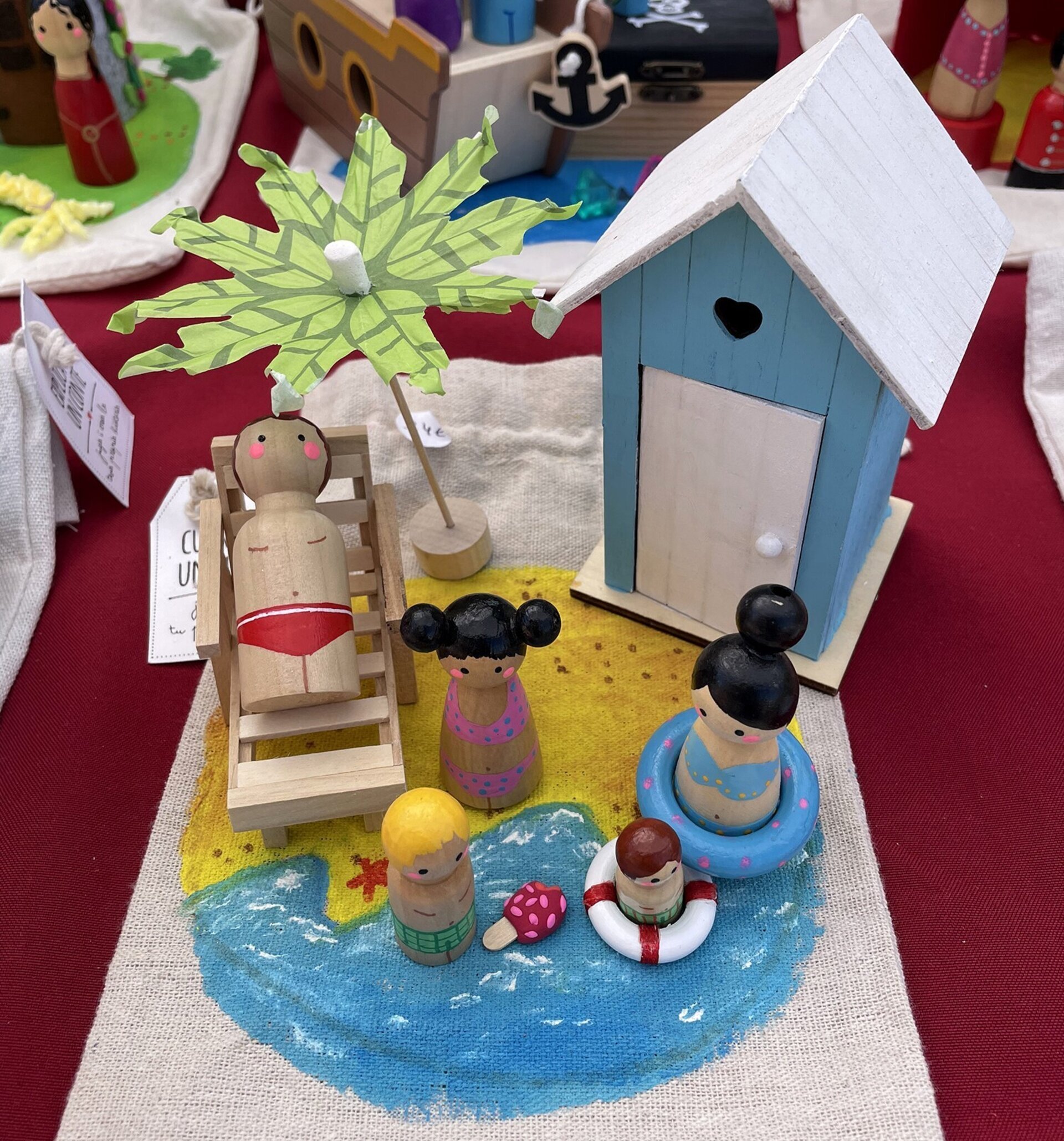 Mini mundo de Familia en la playa - 2