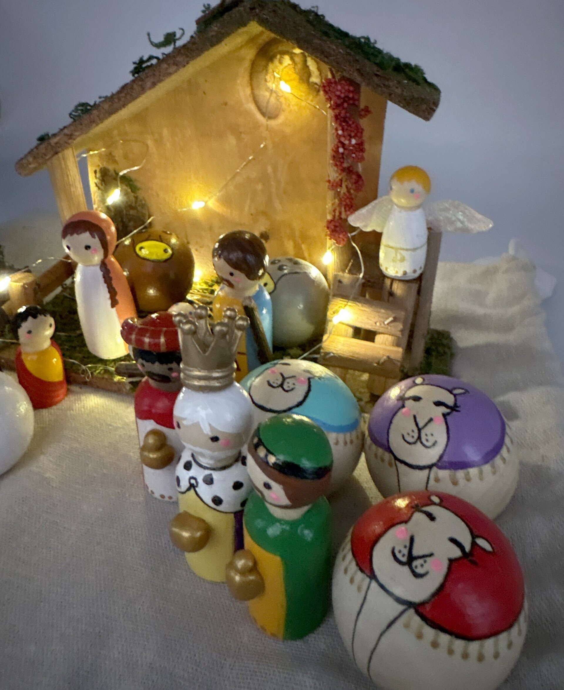 Pesebre de madera artesanal - 6
