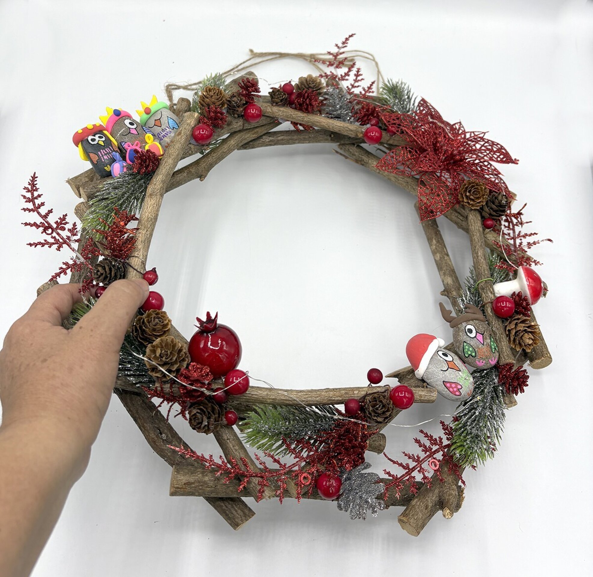 Corona Navideña Artesanal roja - Adornos Naturales de Navidad - 5