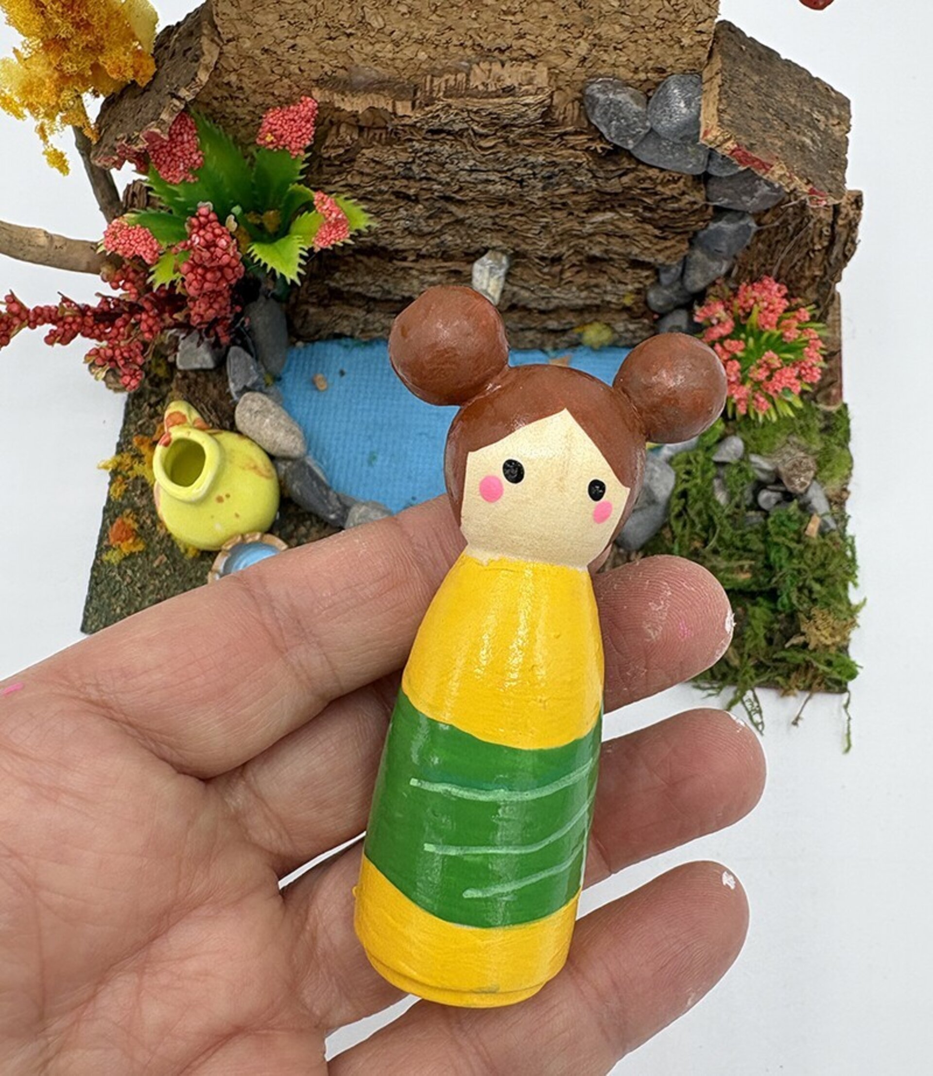 Fuente rústica en miniatura - Adorno artesanal para pesebre - 8