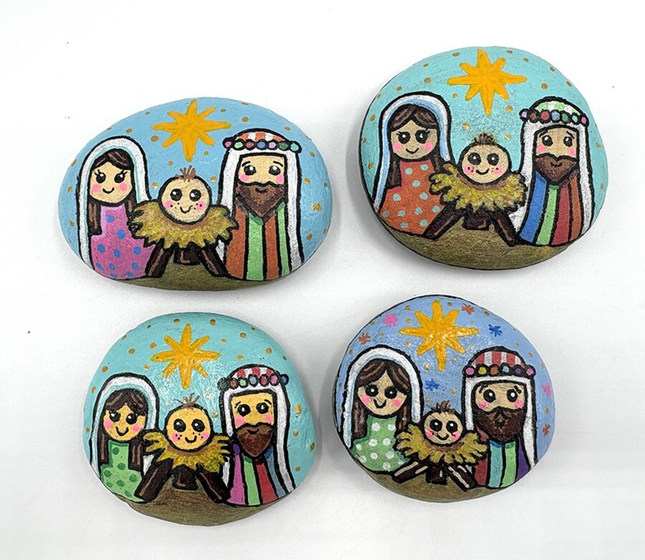 Piedra con Nacimiento Pintado a Mano – Decoración Navideña Artesanal - 1