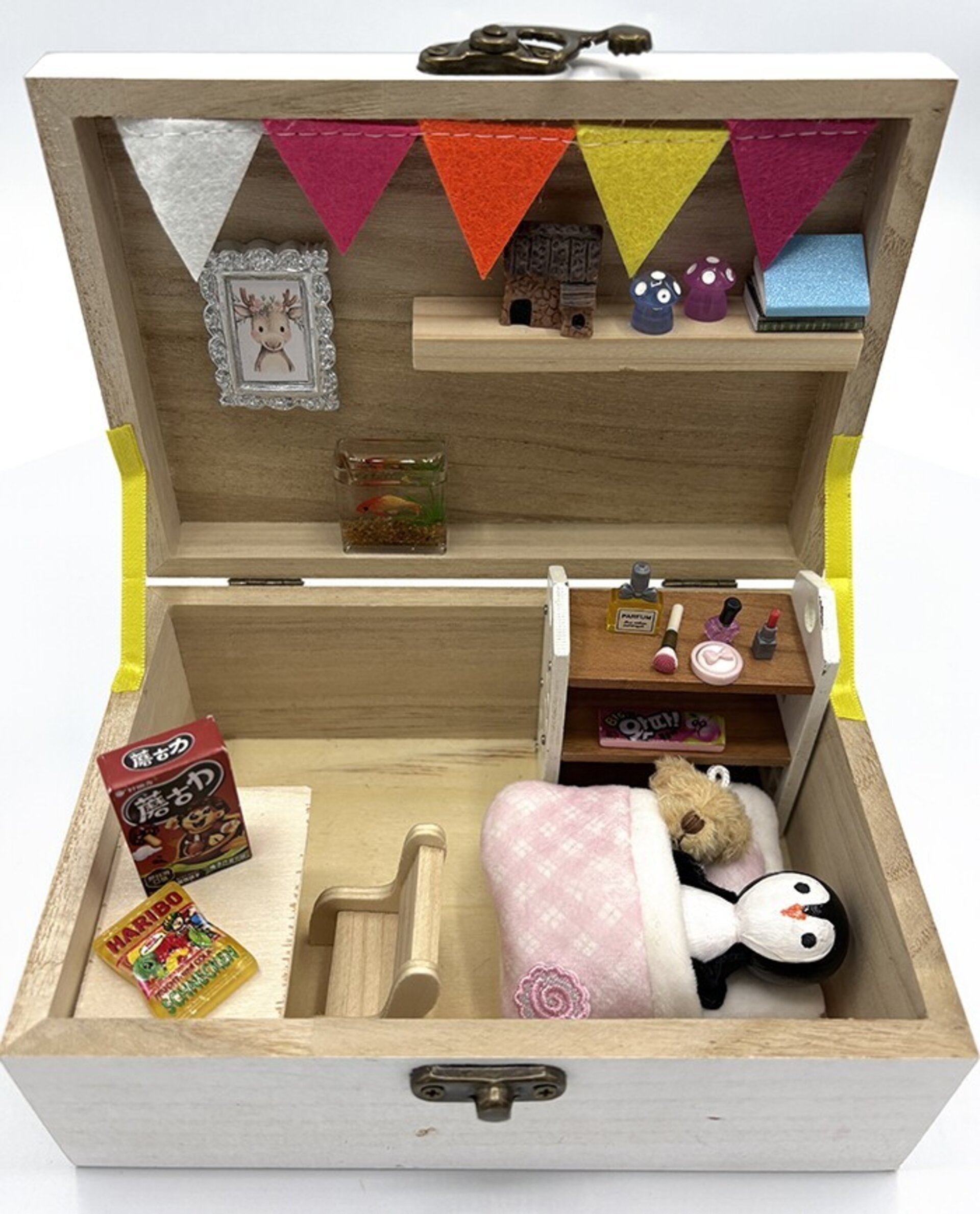 Mini Mundo en Cajita con pingüino con set de maquillaje - 15