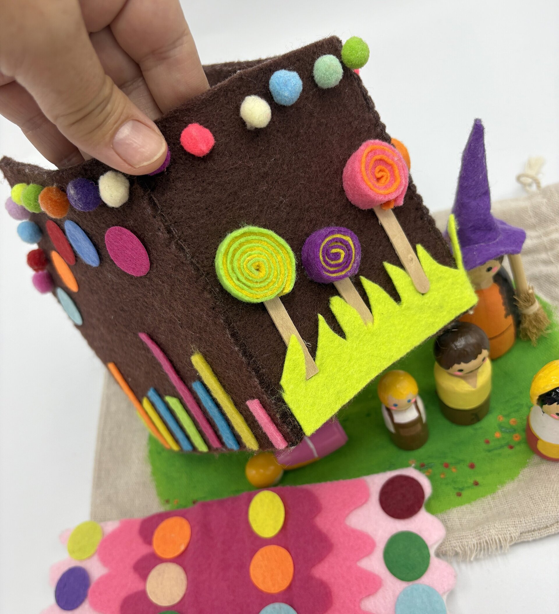 Mini mundo del Cuento Hansel y Gretel - 11
