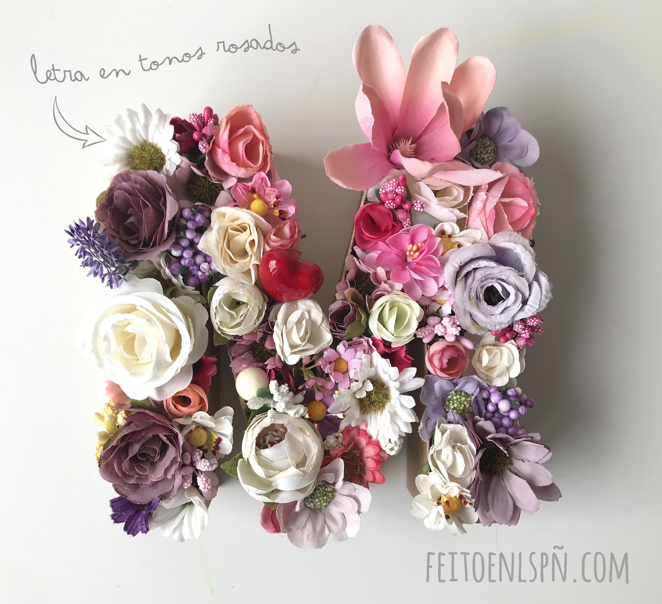 Decoración con letra M de flores - 7