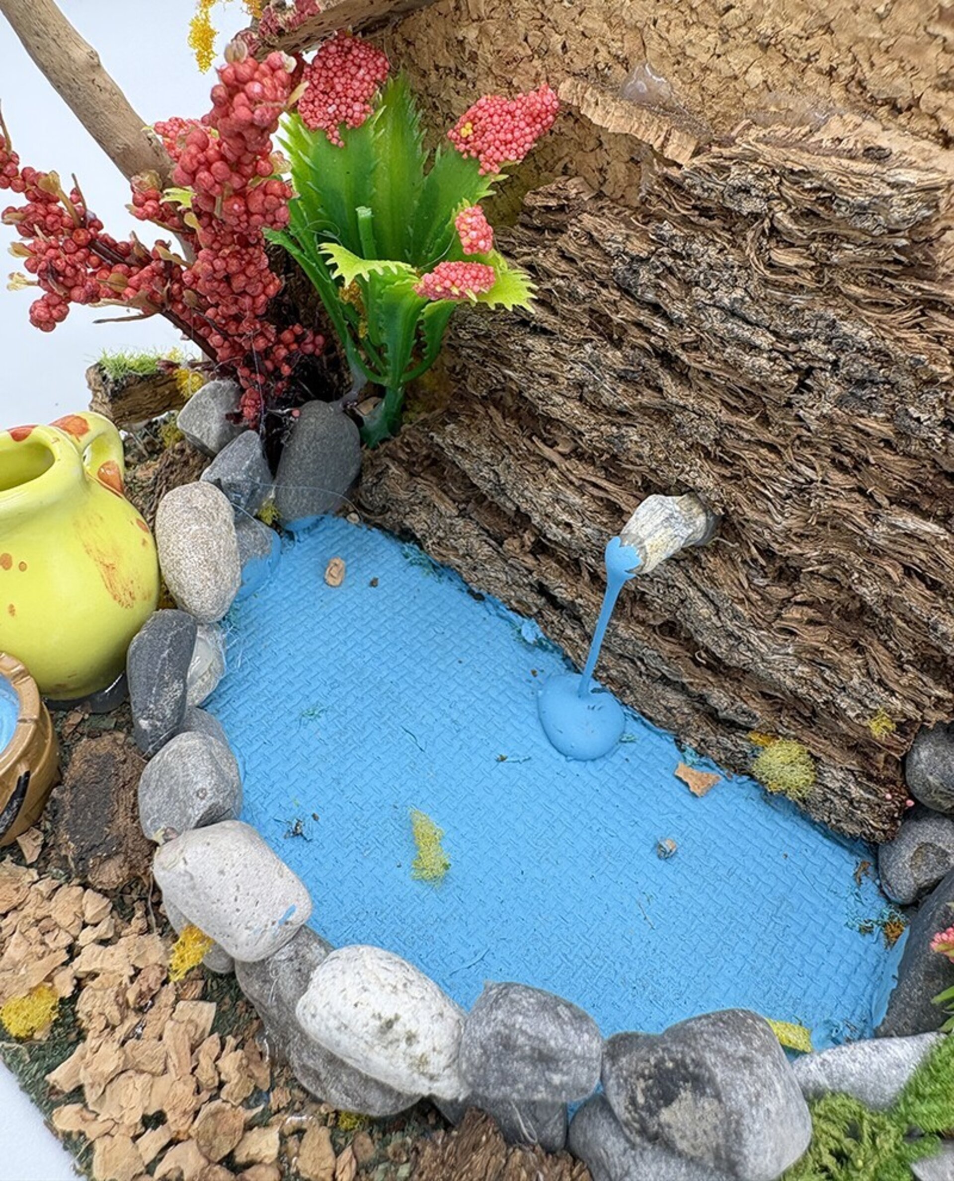 Fuente rústica en miniatura - Adorno artesanal para pesebre - 5