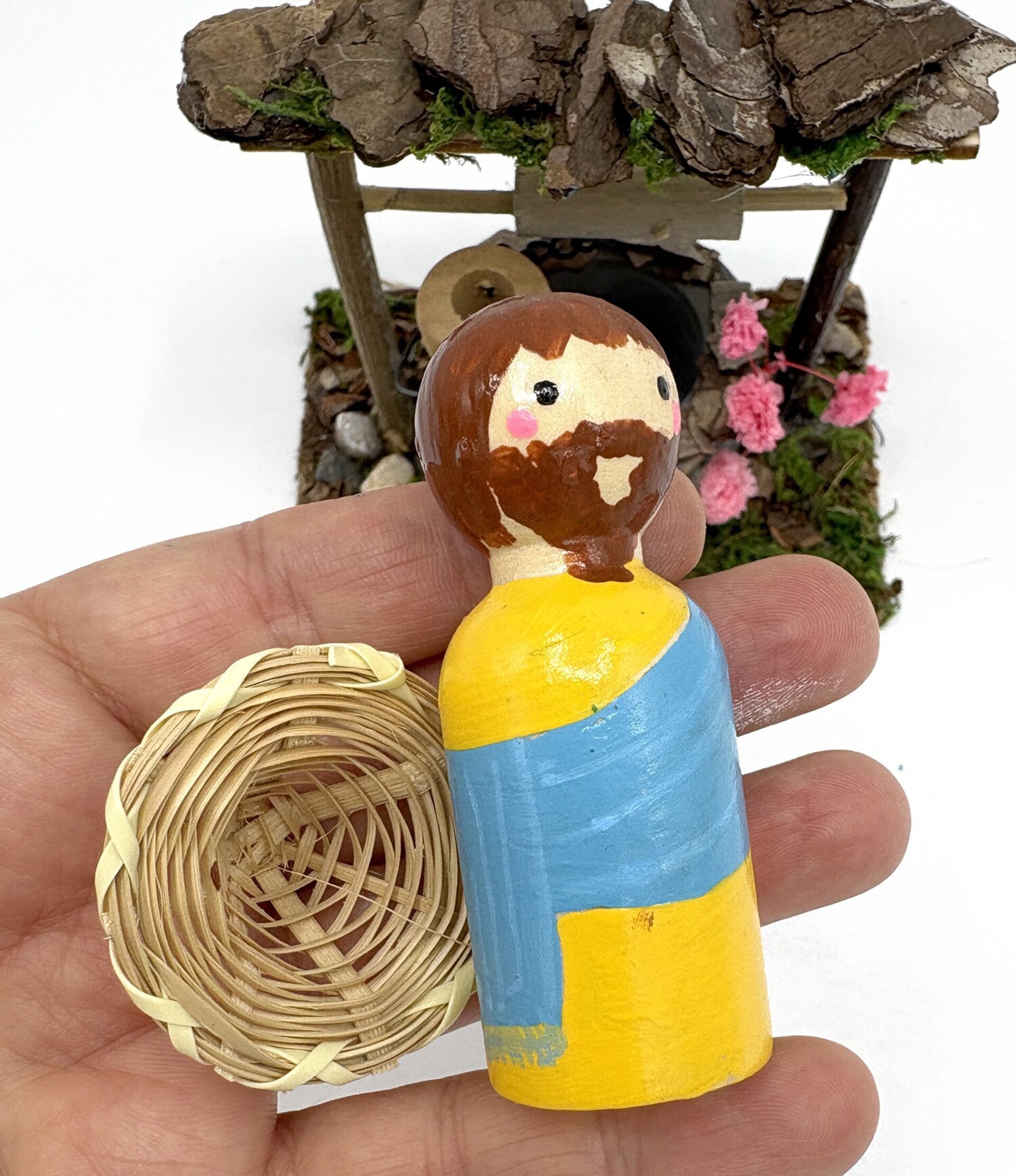 Pozo de piedra artesanal con hombre - complementos pesebre - 3