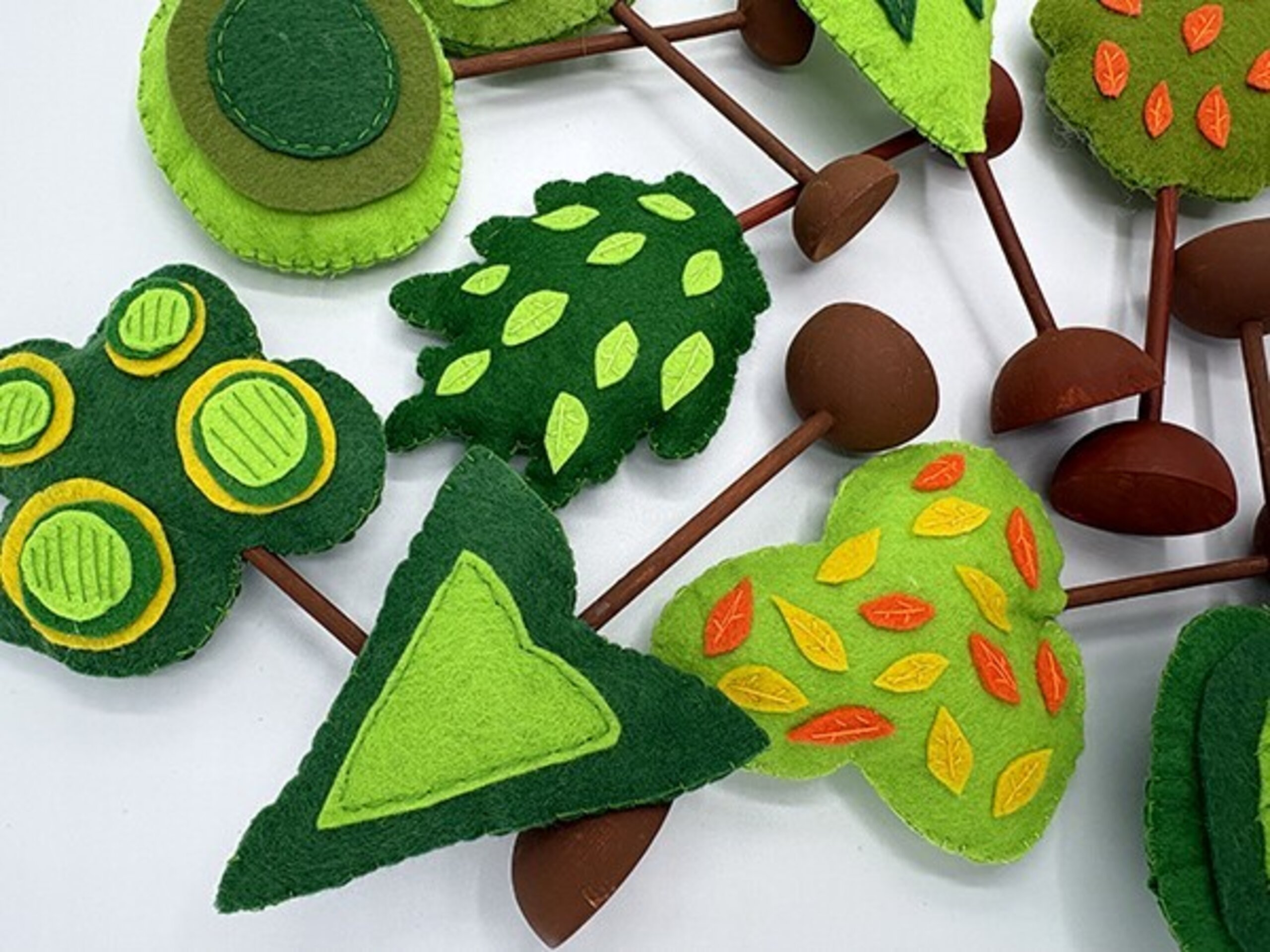 Árboles decorativos hechos a mano para mini mundos - 4