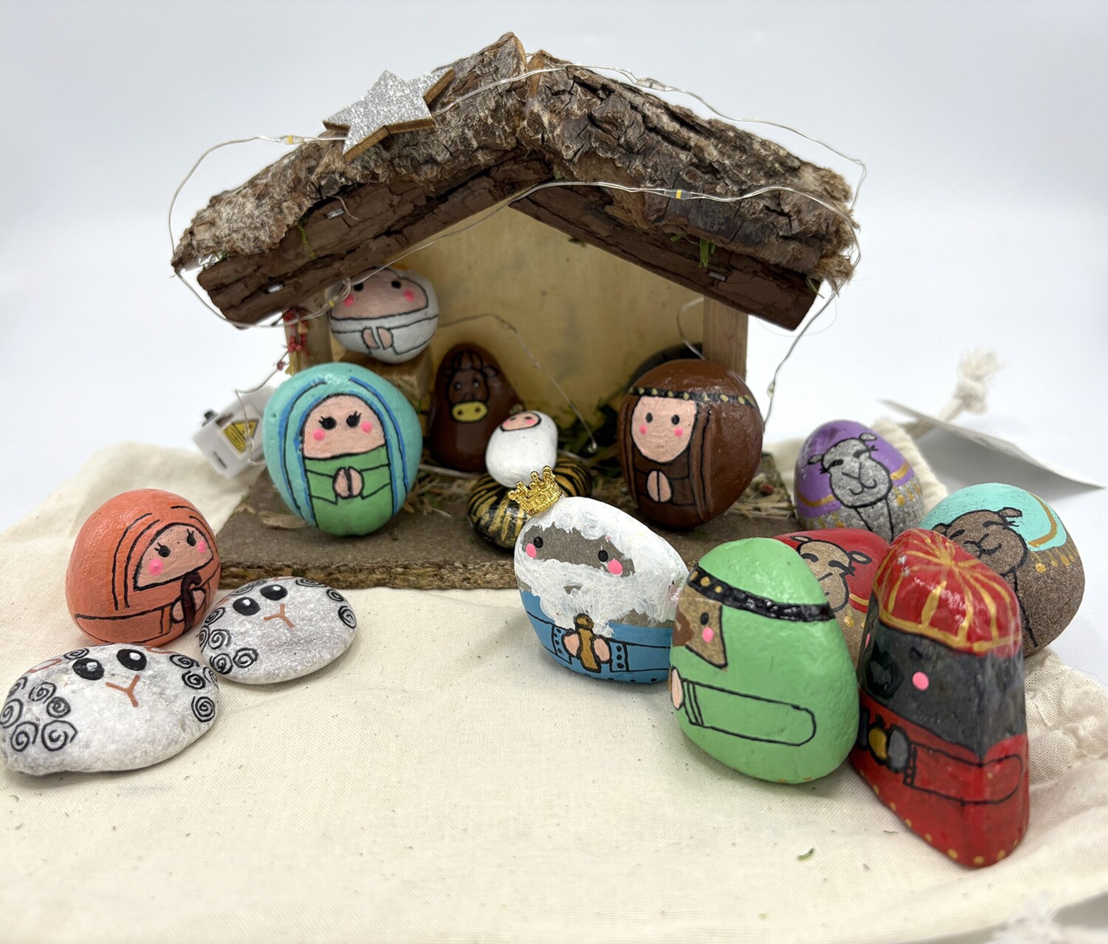 Pesebre de piedra artesanal - 1