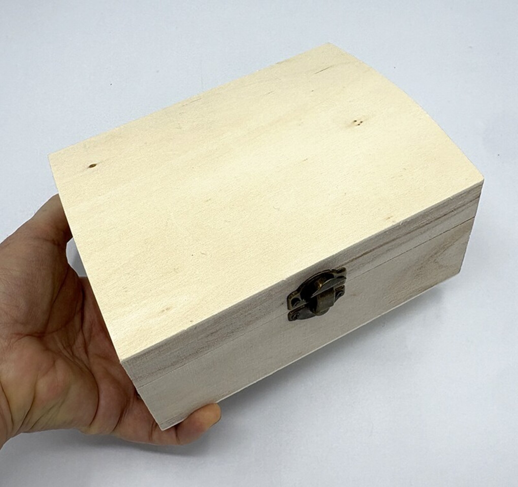 Cajita madera pingüino con miniaturas - Adopta una mascota - 12