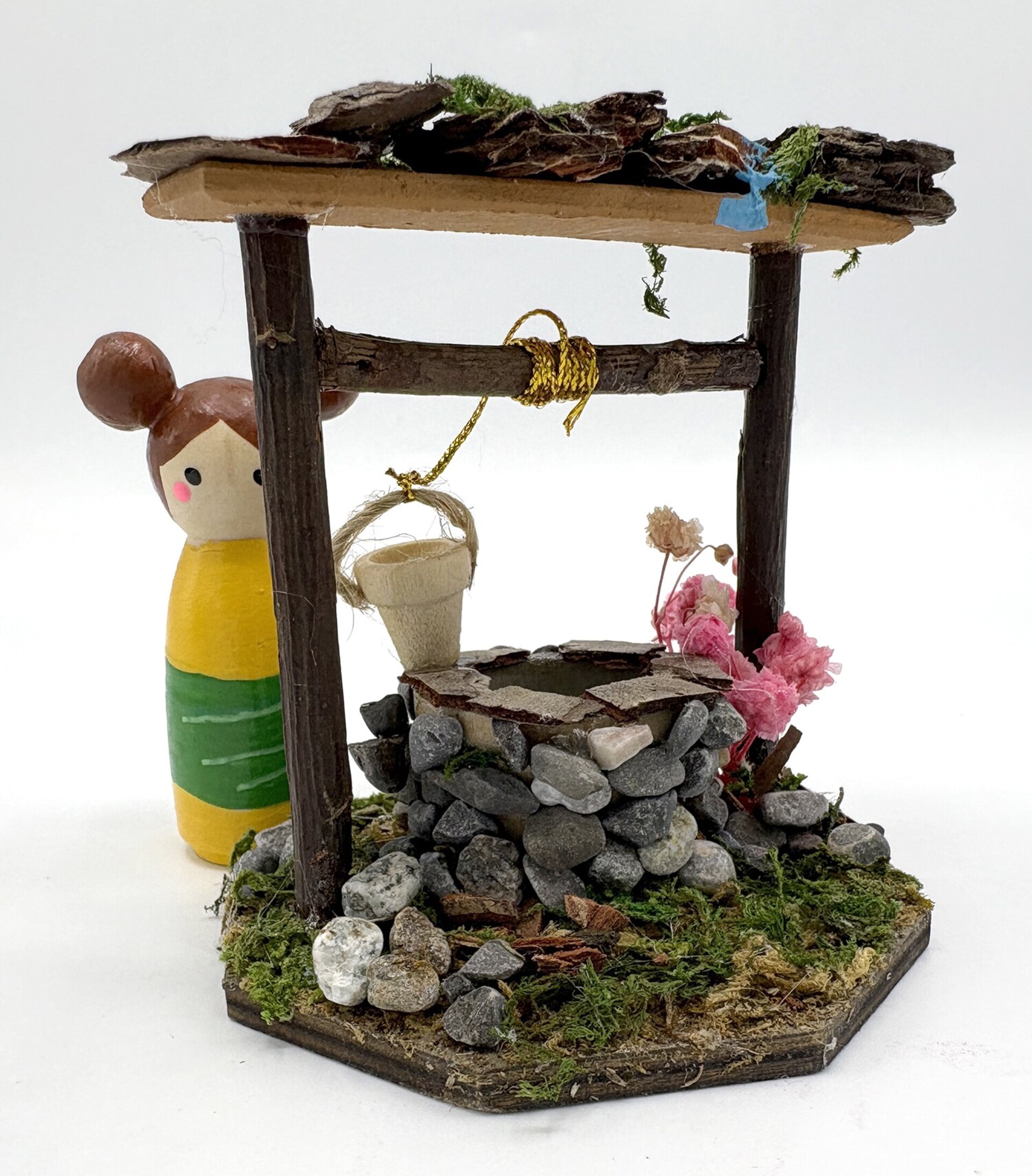 Pozo de piedra artesanal con mujer - complementos pesebre - 3