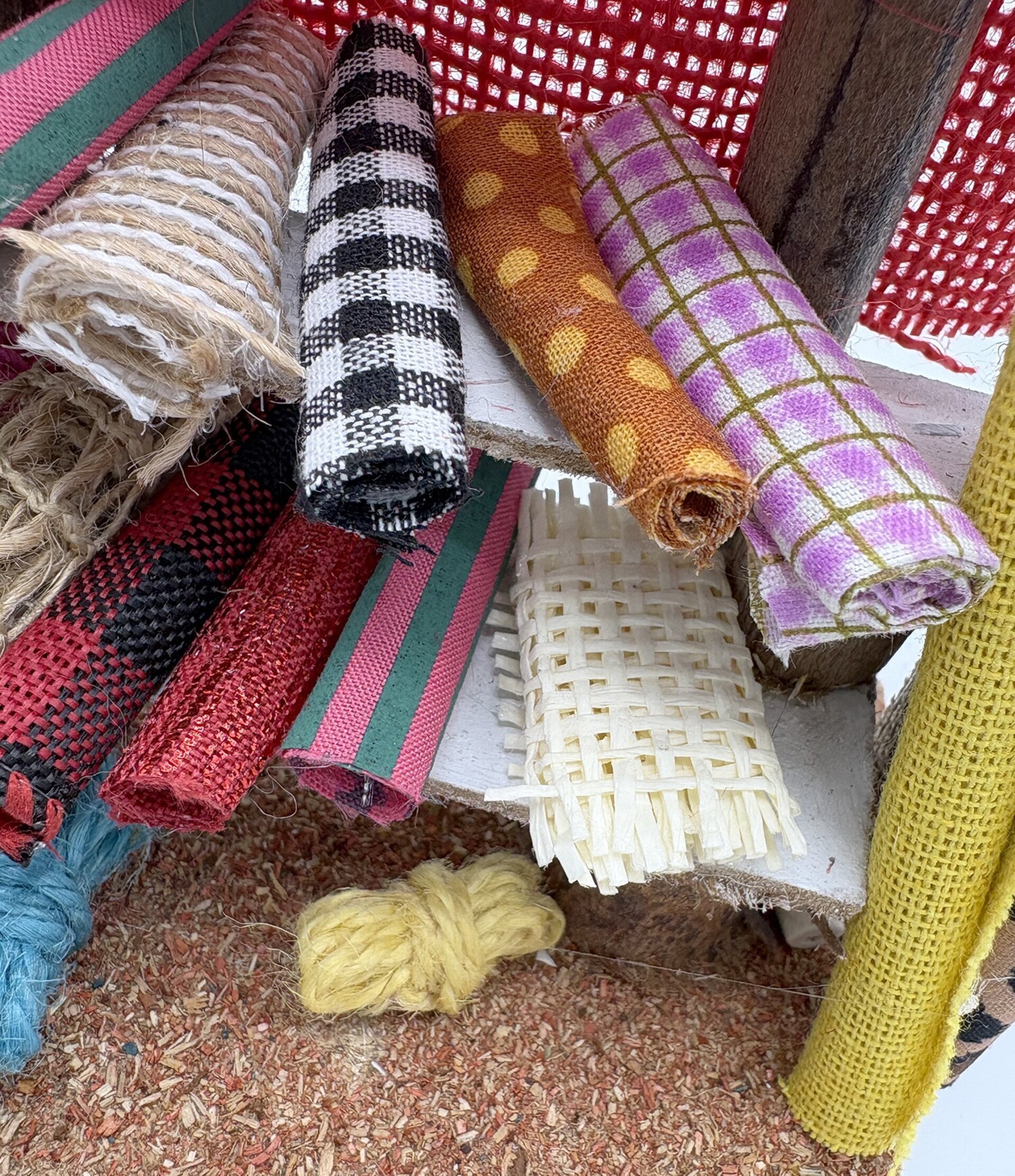 Tienda de telas en miniatura para pesebre - 6
