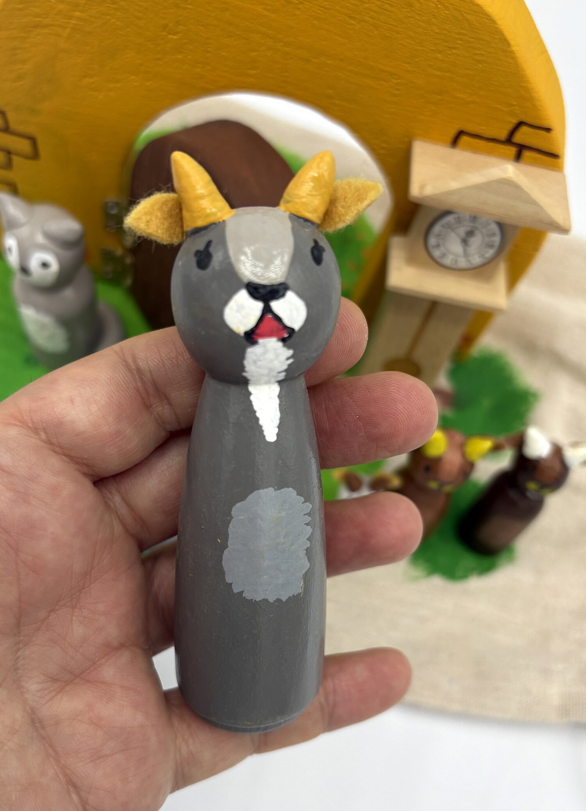 Mini mundo cuento de los 7 cabritillos y el lobo - 5