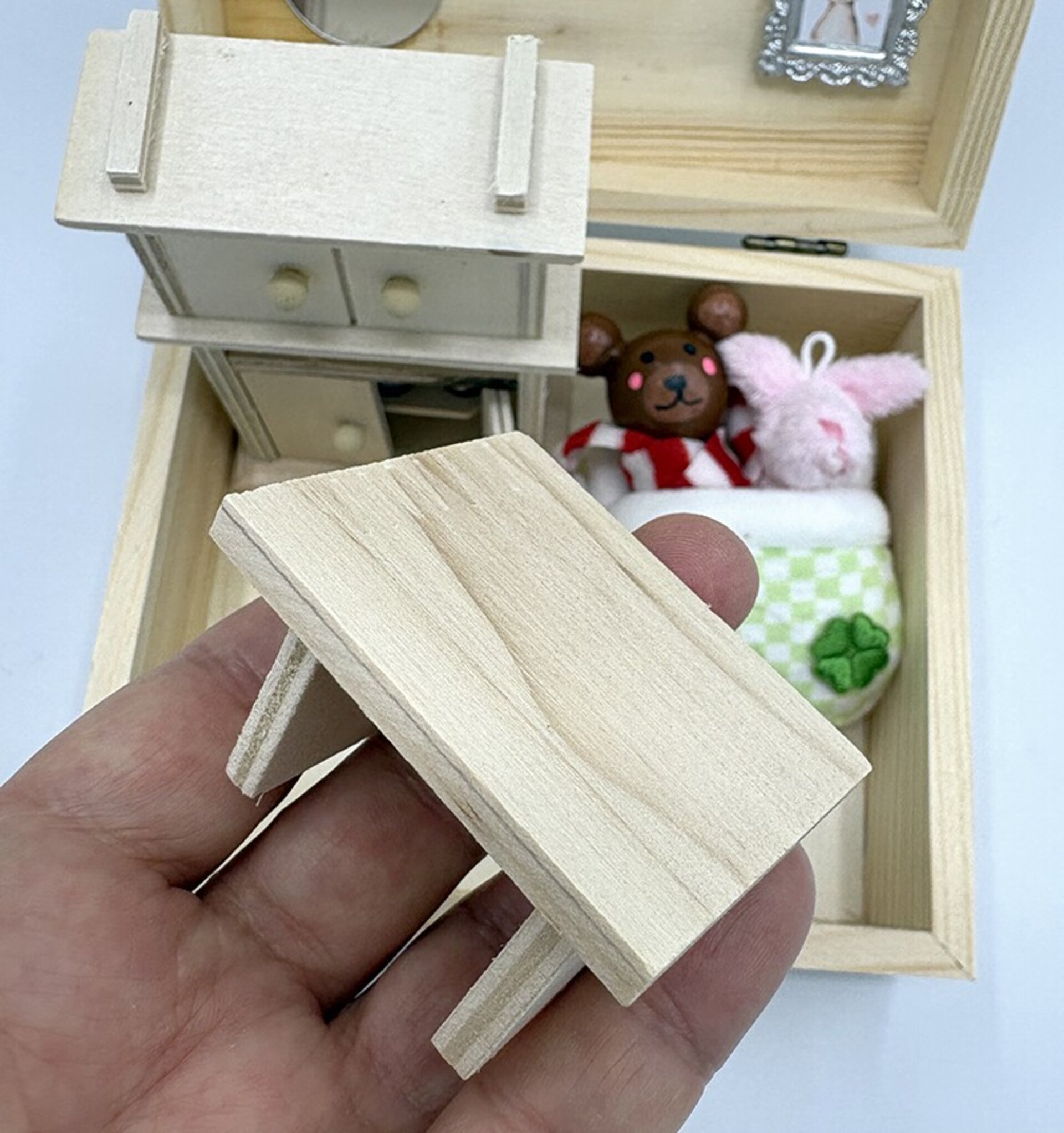 Cajita madera osito con miniaturas - Adopta una mascota - 8