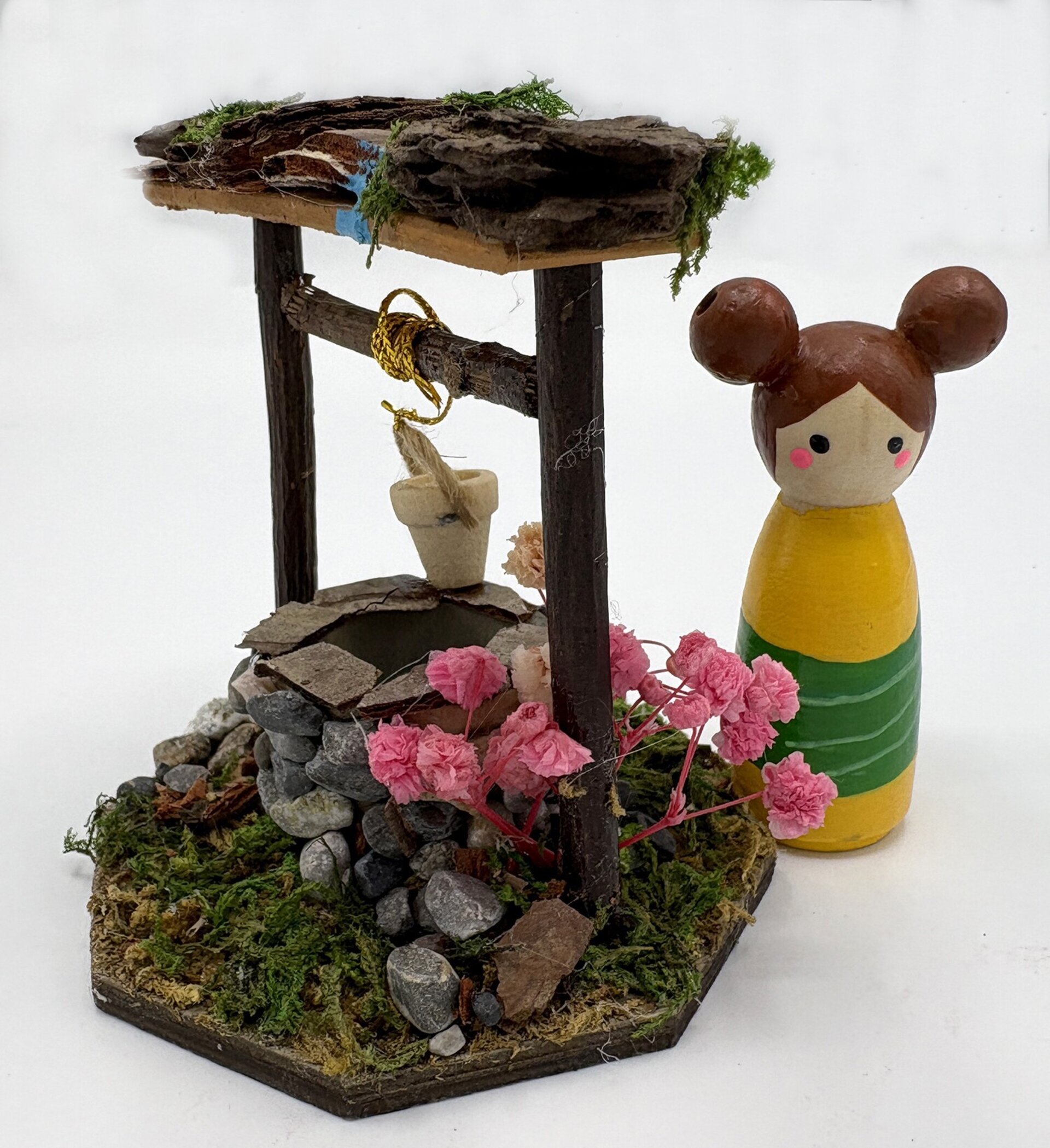 Pozo de piedra artesanal con mujer - complementos pesebre - 4