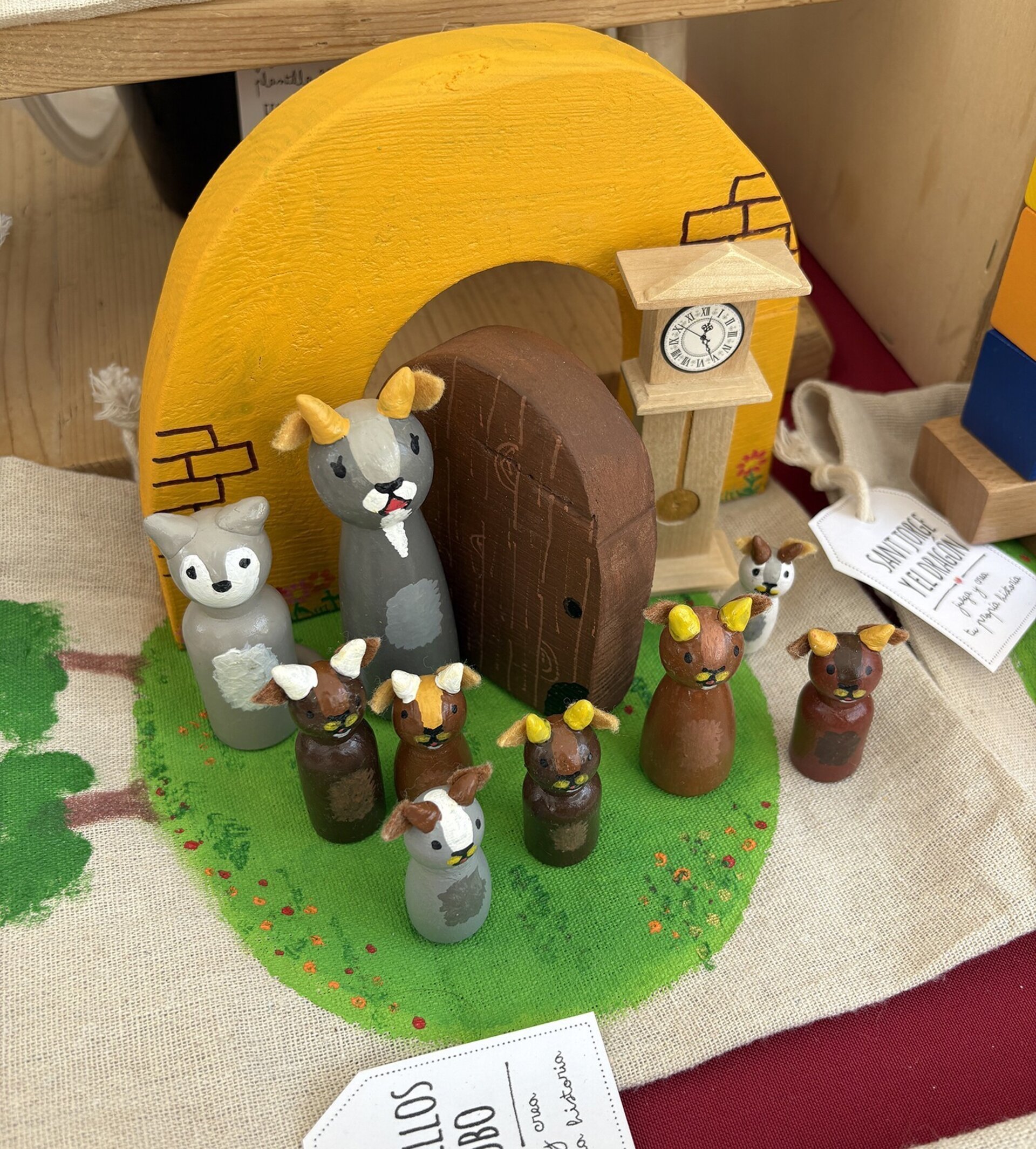 Mini mundo cuento de los 7 cabritillos y el lobo - 1