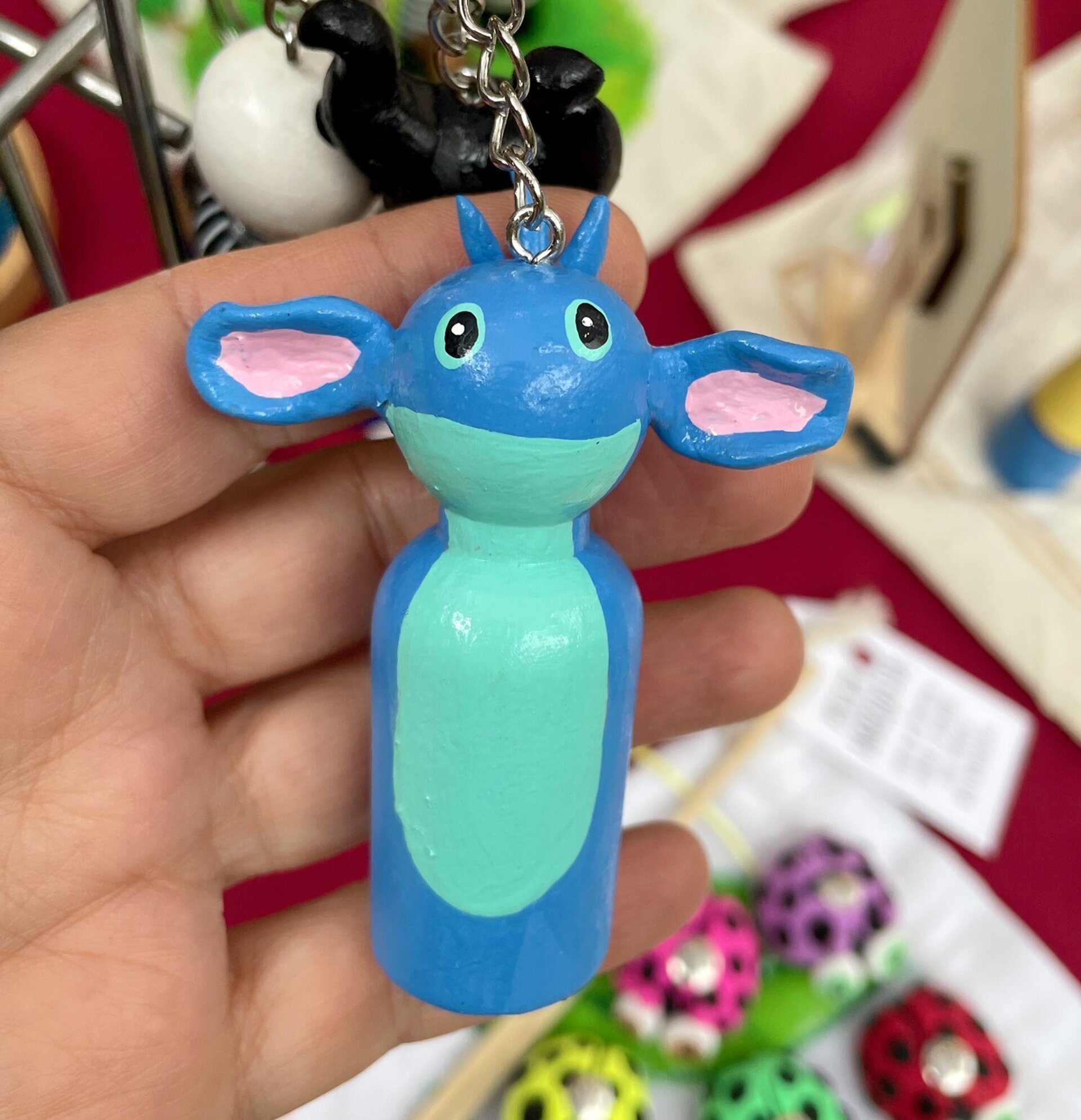 Llavero de Stitch pintado a mano en madera - 1